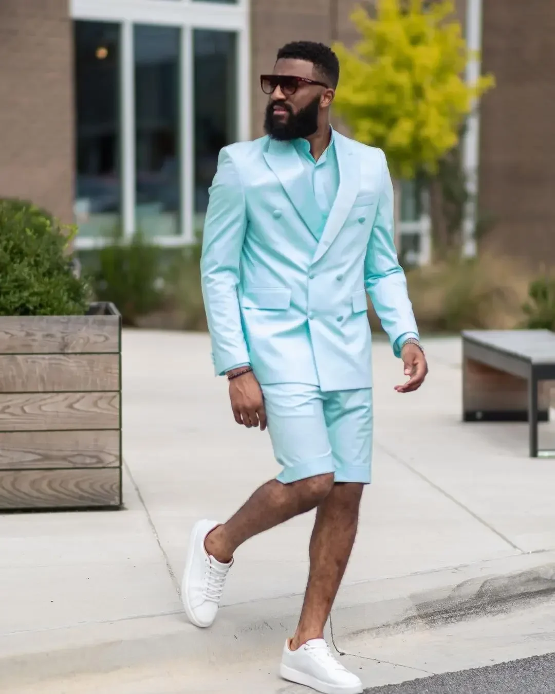 Summer Sky Blue Double Breasted Men Suits Casual Peak Lapel Slim Fit Blazers High Quality Custom 2 Piece Set Jacket Short Pants
Summer Sky Blue Double Breasted Men Suits Casual Peak Lapel Slim Fit Blazers High Quality Custom 2 Piece Set Jacket Short Pants