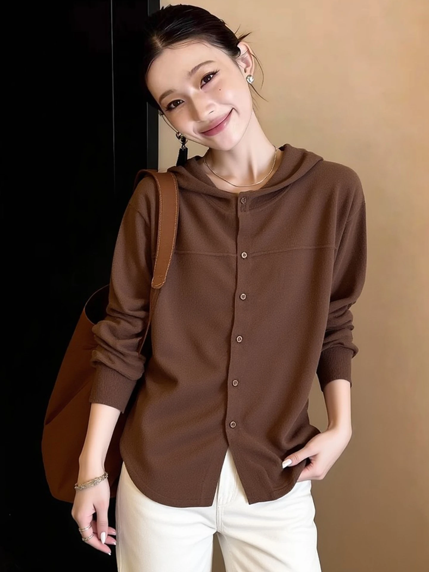 Korean Style Pure Color Long Sleeve Knitted Hoodie Cardigan Single Button Spring Fashionable Casual Straight Cut Women's Top
Korean Style Pure Color Long Sleeve Knitted Hoodie Cardigan Single Button Spring Fashionable Casual Straight Cut Women's Top