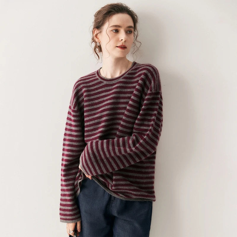 Women's 100% Cashmere Sweater O-neck Strip Cashmere Pullover Autumn Winter Loose Casual Cashmere Knitwear High Quality Tops
Women's 100% Cashmere Sweater O-neck Strip Cashmere Pullover Autumn Winter Loose Casual Cashmere Knitwear High Quality Tops