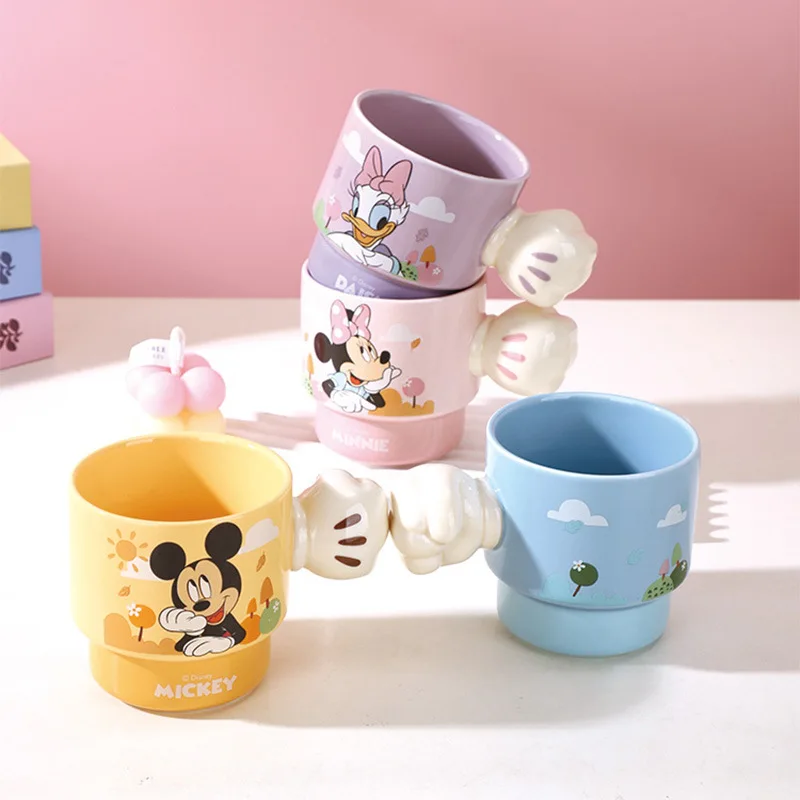 Cartoon Mickey Minnie Fist Creative Ceramic Mug Beverage Breakfast Cup Office Coffee Cups High-quality Couple Christmas Mugs
Cartoon Mickey Minnie Fist Creative Ceramic Mug Beverage Breakfast Cup Office Coffee Cups High-quality Couple Christmas Mugs
