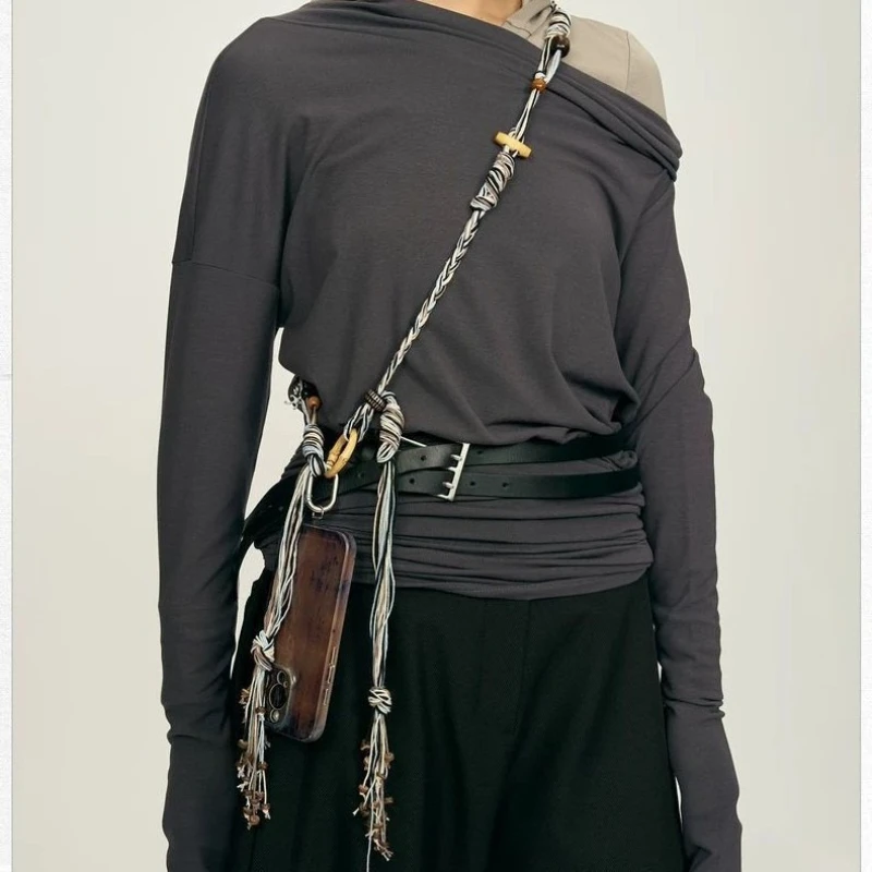 Stylish Hand-Woven Hemp Belt Crossbody Phone Strap Storing Your Phone When Going Out in The Summer Retro Design
Stylish Hand-Woven Hemp Belt Crossbody Phone Strap Storing Your Phone When Going Out in The Summer Retro Design