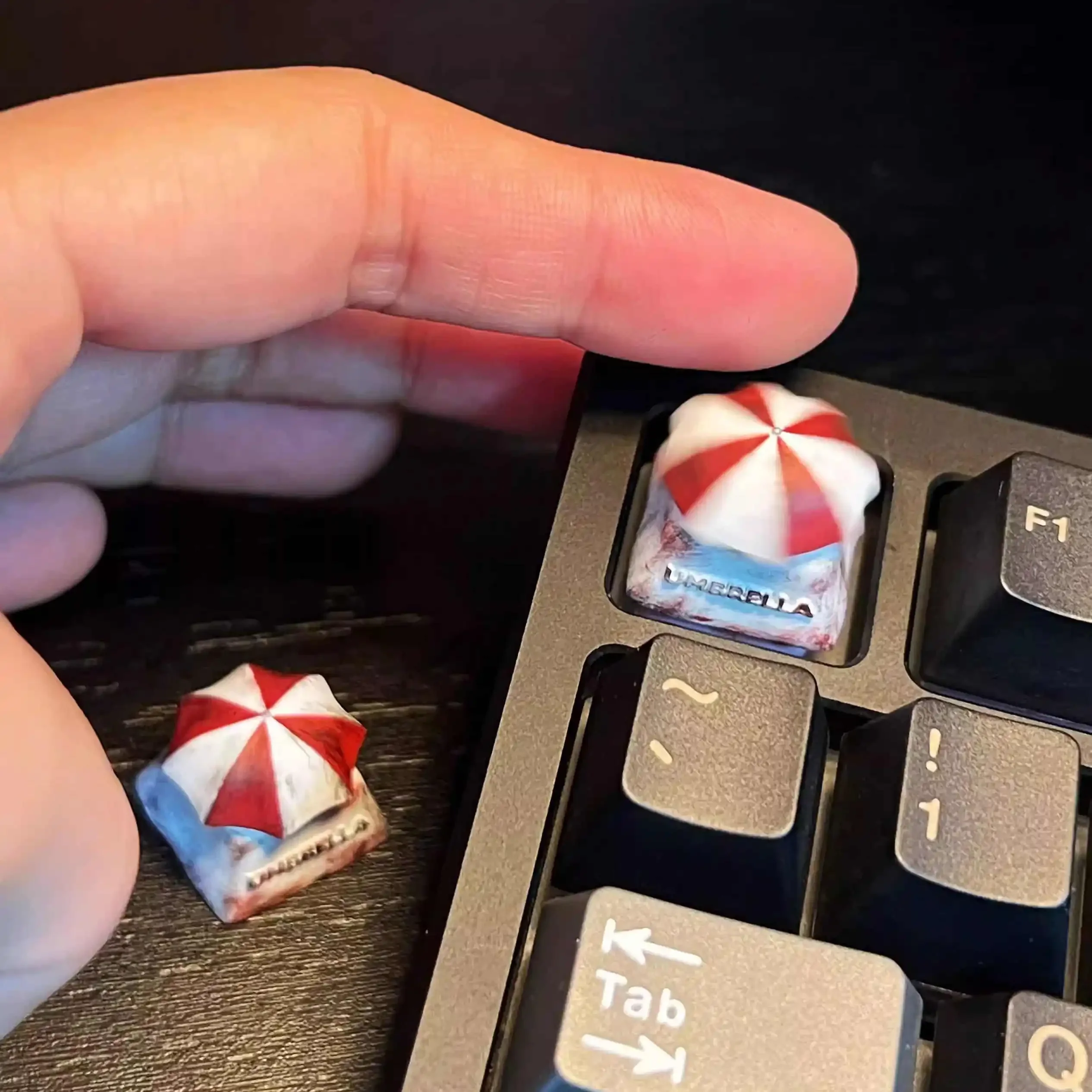 Mechanical Keyboard Keycap Resin Material Bio Crisis Protection Umbrella Theme Keycap Tablet Notebook Gaming Keyboard 3d Keycap
Mechanical Keyboard Keycap Resin Material Bio Crisis Protection Umbrella Theme Keycap Tablet Notebook Gaming Keyboard 3d Keycap