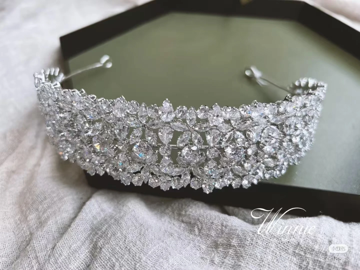 Свадебная тиара с кубическим цирконием, корона для свадебного головного убора, роскошные королевские короны для невесты, 15-летние свадебные украшения для волос, аксессуары
Свадебная тиара с кубическим цирконием, корона для свадебного головного убора, роскошные королевские короны для невесты, 15-летние свадебные украшения для волос, аксессуары