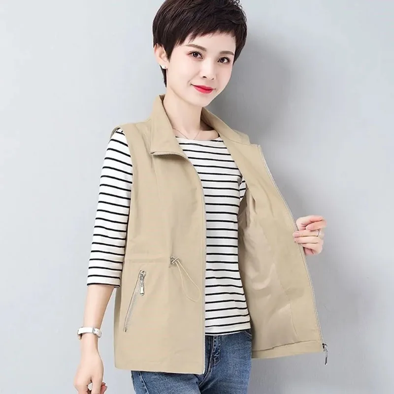Vest Women's Short Vest Coats In Spring And Autumn 2025 Female Plus Size Middle-aged Mother Casual Coat Loose Vest Overcoat
Vest Women's Short Vest Coats In Spring And Autumn 2025 Female Plus Size Middle-aged Mother Casual Coat Loose Vest Overcoat