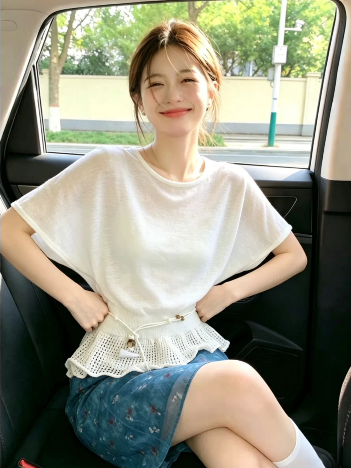 Women's Knitted Hollow out Bottom Design Top Summer New Style Gentle Style Waist Cinching Belted Soft Touch Silk Blouse
Women's Knitted Hollow out Bottom Design Top Summer New Style Gentle Style Waist Cinching Belted Soft Touch Silk Blouse
