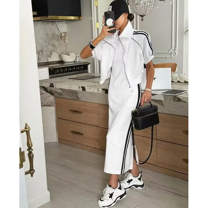 Korean Style Women's Fashion Casual Summer Outfit Sleeveless Dress And Short Jacket High Waist Striped High Waist Shorts
Korean Style Women's Fashion Casual Summer Outfit Sleeveless Dress And Short Jacket High Waist Striped High Waist Shorts