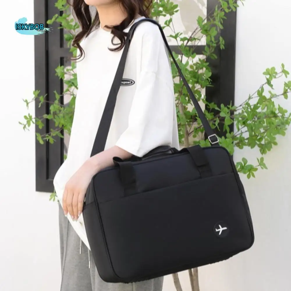 Nylon Travel Carry-on Luggage Handbag Duffle Bag Simple Fitness Yoga Gym Tote Bags Travel Wash Bag Commuting Bag
Nylon Travel Carry-on Luggage Handbag Duffle Bag Simple Fitness Yoga Gym Tote Bags Travel Wash Bag Commuting Bag