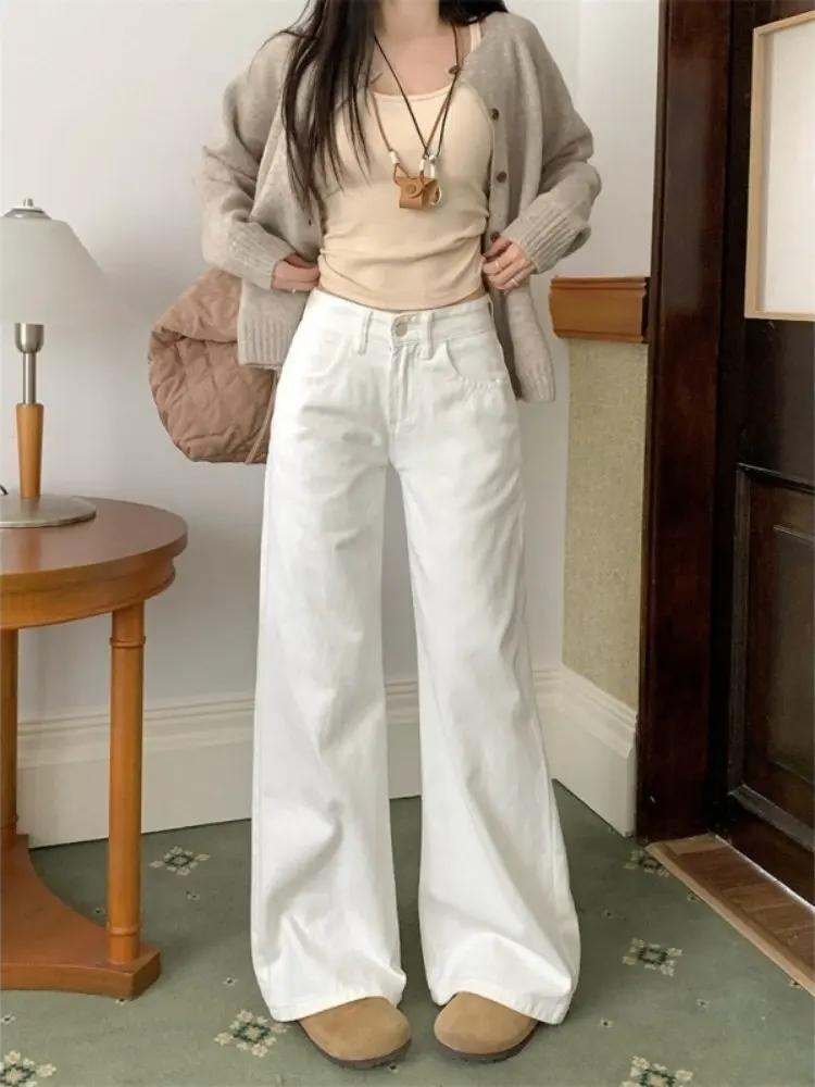 Retro American White Mid-Low Waist Jeans Women's 2026 Early Spring New Elegant Versatile Slim Wide Leg Pants Long Trousers
Retro American White Mid-Low Waist Jeans Women's 2026 Early Spring New Elegant Versatile Slim Wide Leg Pants Long Trousers