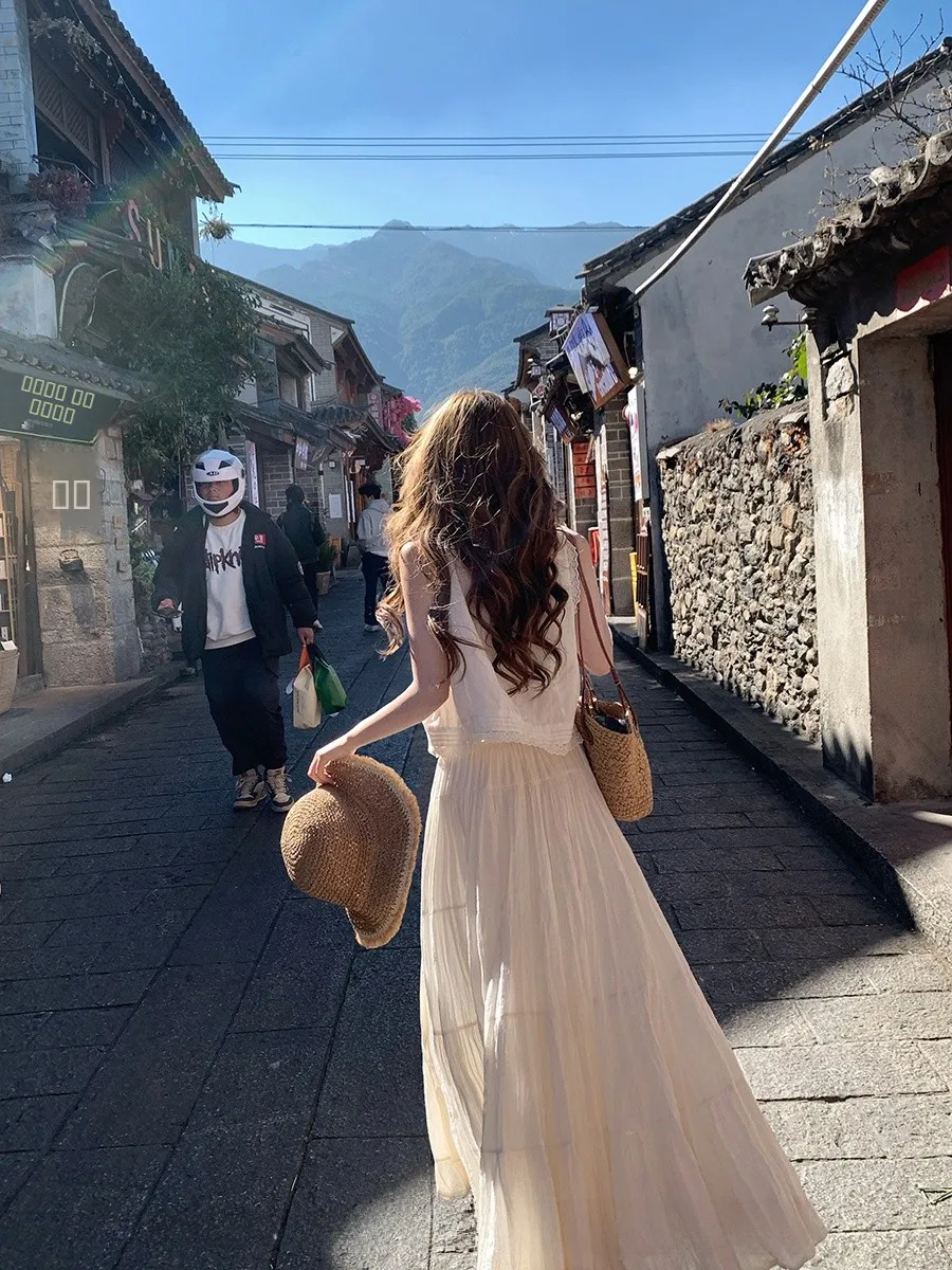 White Elastic Waist Drawstring Long Skirt A-Line Half-length Spring Cotton Gored Skirts for Women Loose Fit Chinese Brand
White Elastic Waist Drawstring Long Skirt A-Line Half-length Spring Cotton Gored Skirts for Women Loose Fit Chinese Brand