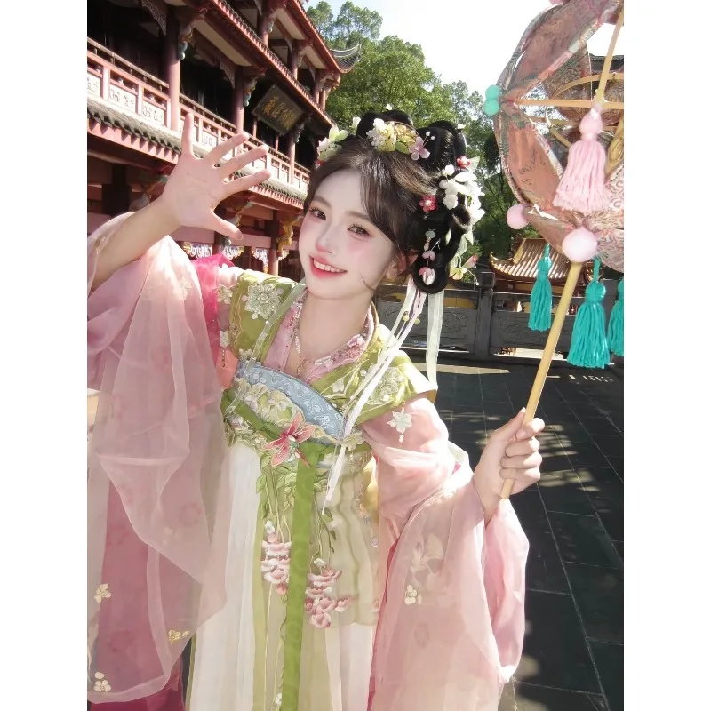 Spring Summer Chinese Han Element Set Heavy Embroidery Wide Sleeve Top Qixiong Skirt Daily Tang Outfit
Spring Summer Chinese Han Element Set Heavy Embroidery Wide Sleeve Top Qixiong Skirt Daily Tang Outfit