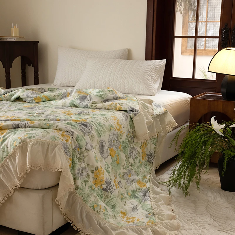 100% Cotton Floral Summer Quilt Elegant Green Flower Cool Quilt Bare Sleeping Skin-Friendly For Women Summer Air-Conditioned
100% Cotton Floral Summer Quilt Elegant Green Flower Cool Quilt Bare Sleeping Skin-Friendly For Women Summer Air-Conditioned