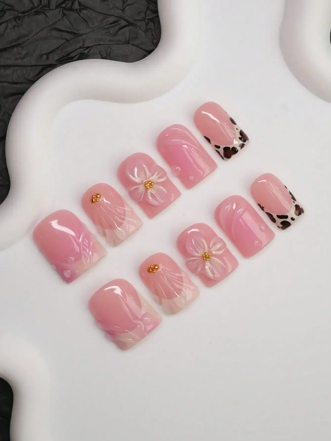 10pcs Square Shaped Handmade Nail Tips, Y2K Baddie Style, Nude, Pink, Beige Colors With French Edge, Engraved, Water Drop, Steel Bead, Leopard Print Design, Pure Handmade Nail Tips Suitable For Women And Girls, Glitter Nails For Party, Wedding, Daily Wear
10pcs Square Shaped Handmade Nail Tips, Y2K Baddie Style, Nude, Pink, Beige Colors With French Edge, Engraved, Water Drop, Steel Bead, Leopard Print Design, Pure Handmade Nail Tips Suitable For Women And Girls, Glitter Nails For Party, Wedding, Daily Wear