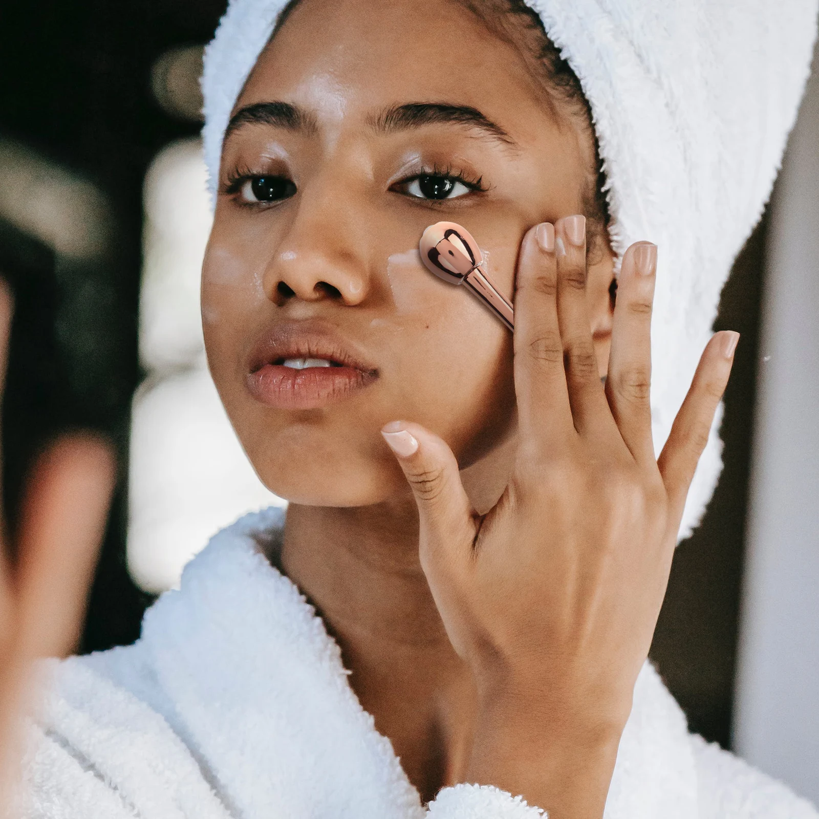 Eye Cream Applicator Stick Manual Eye Massager Roller Tool for Eyes Metal Ball Facial Skincare Device Portable Beauty Aid
Eye Cream Applicator Stick Manual Eye Massager Roller Tool for Eyes Metal Ball Facial Skincare Device Portable Beauty Aid