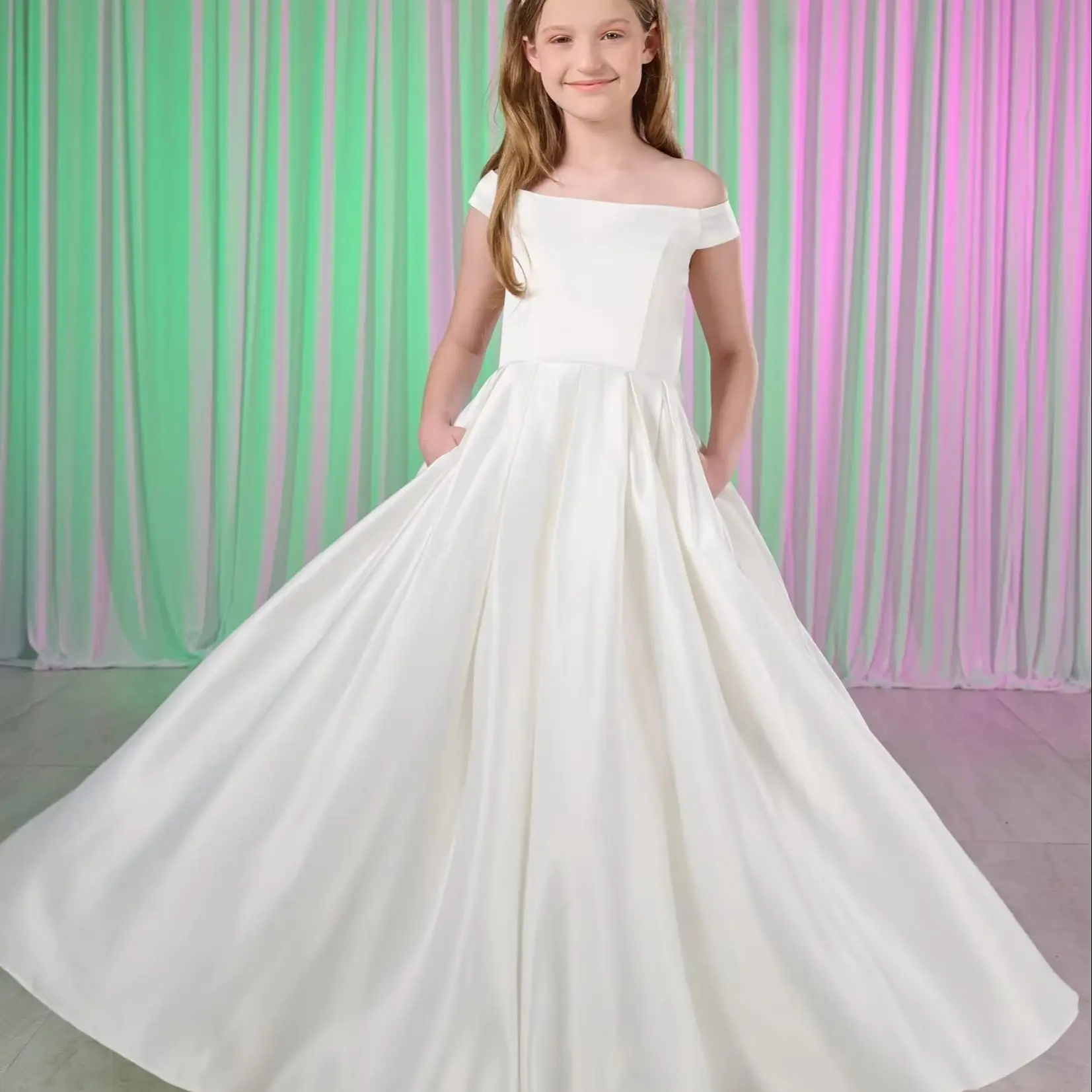 Customized White Flower Girl Dress For Wedding Bow Satin Short Sleeve Floor Length Cute Kids Birthday First Communion Gown
Customized White Flower Girl Dress For Wedding Bow Satin Short Sleeve Floor Length Cute Kids Birthday First Communion Gown