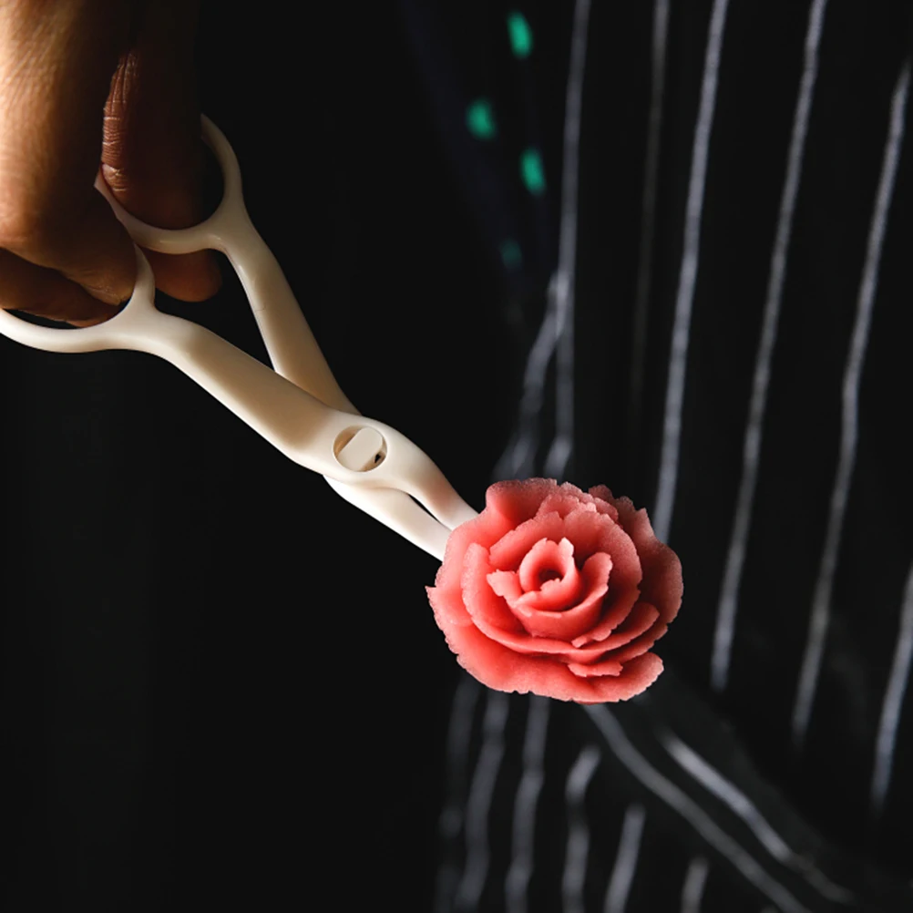 Flower Scissors Cake Decoration Cream Transfer Fondant Scissors Baking Wedding Party Christmas Easy Clean Lightweight Cake
Flower Scissors Cake Decoration Cream Transfer Fondant Scissors Baking Wedding Party Christmas Easy Clean Lightweight Cake