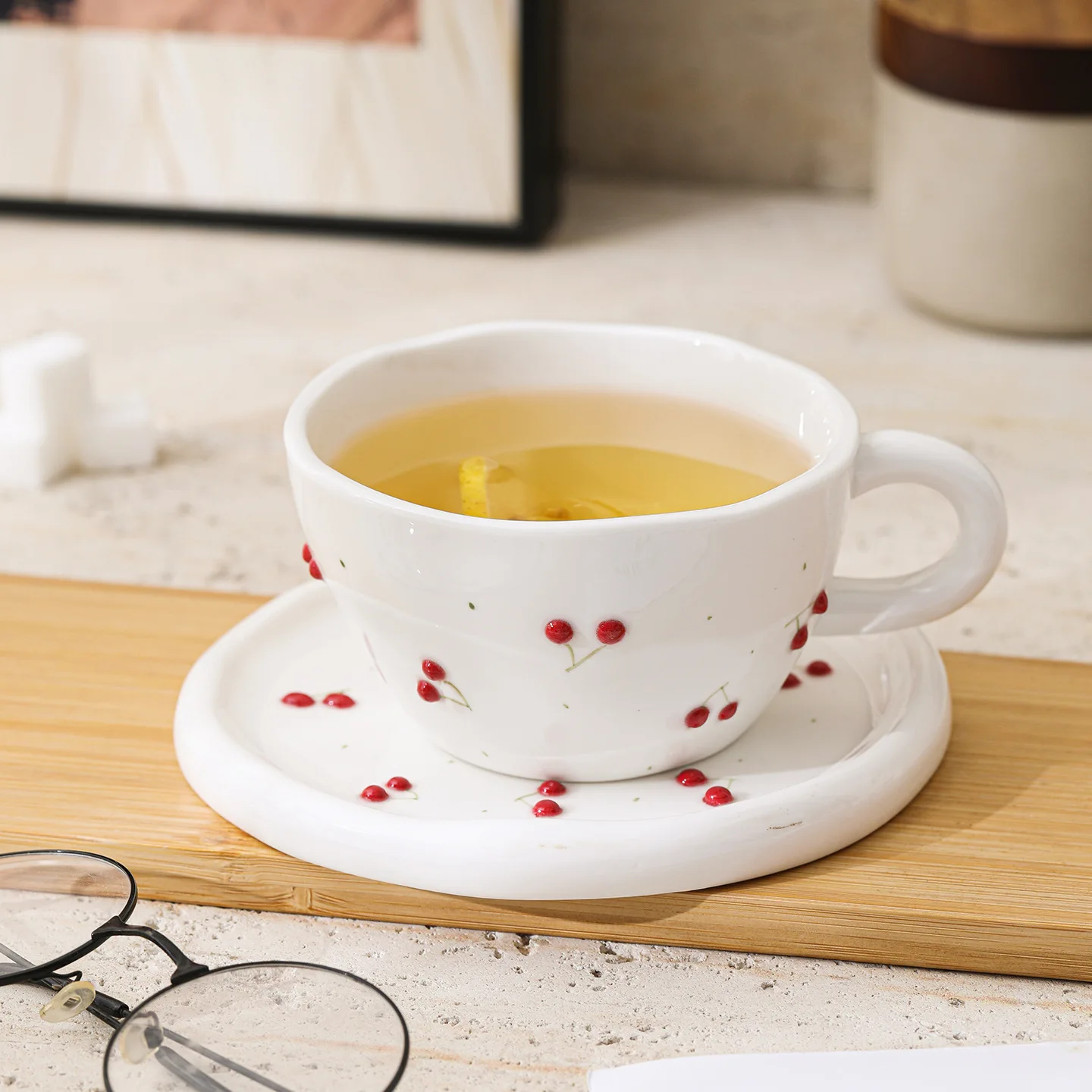 Cherry Coffee Cups and Plates Afternoon Tea Mug Water Cup Breakfast Cup Dessert Dish Milk Tea Cups Coffee Mug Tea Mugs Tableware
Cherry Coffee Cups and Plates Afternoon Tea Mug Water Cup Breakfast Cup Dessert Dish Milk Tea Cups Coffee Mug Tea Mugs Tableware