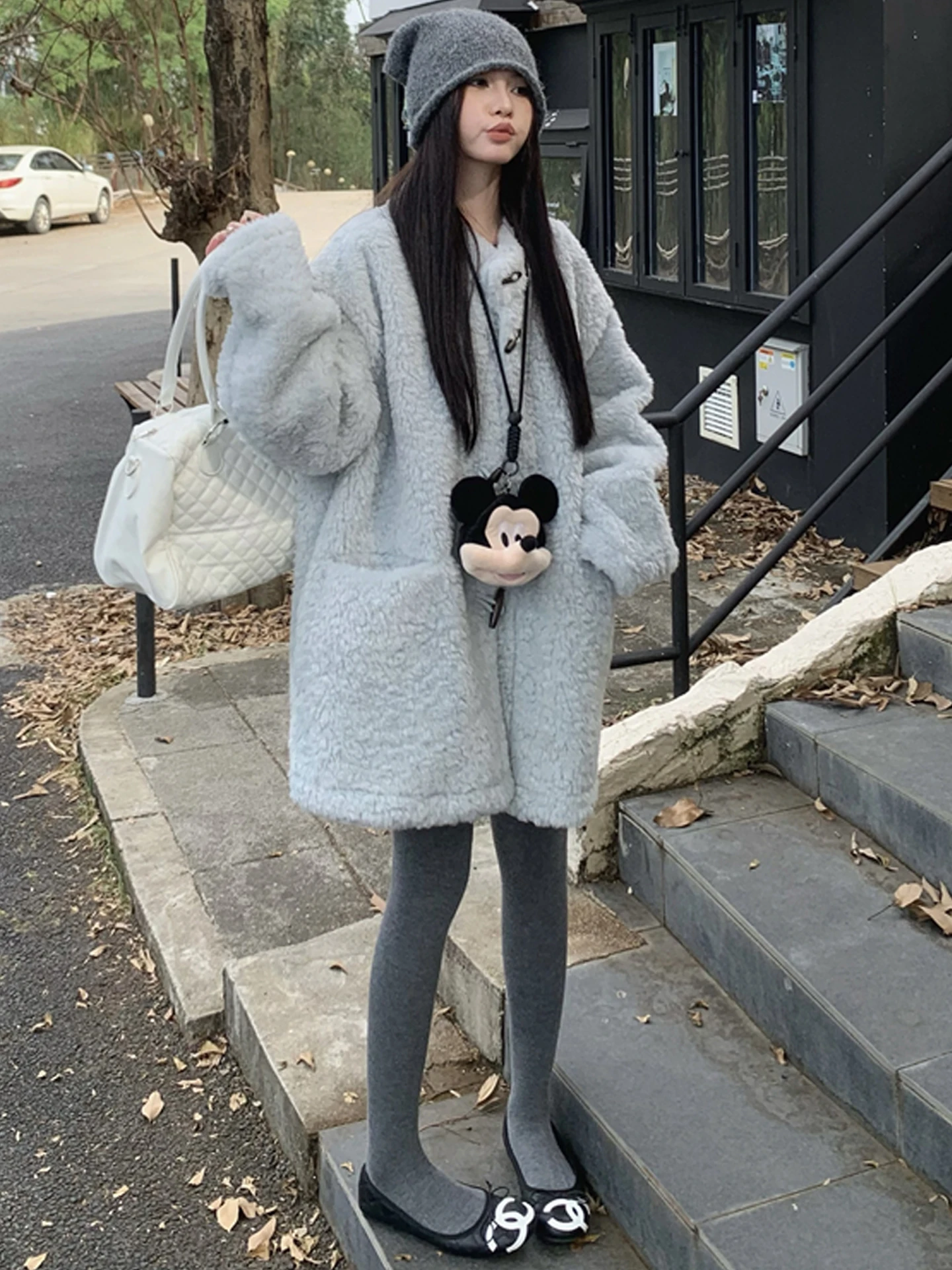 Зимняя женская куртка больших размеров в корейском стиле, свободного кроя, с воротником-стойкой, коричневая, средней длины, с мехом, верхняя одежда
Зимняя женская куртка больших размеров в корейском стиле, свободного кроя, с воротником-стойкой, коричневая, средней длины, с мехом, верхняя одежда