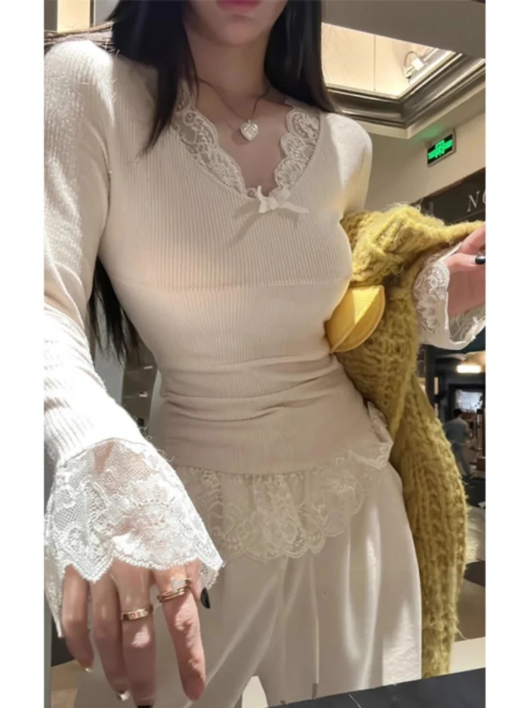 Women's V-ne Lace Splicing Knitted Sweater Long Sve Slimming Inner Wear Base irt Winter Commute Sle Breathable Skin-...
Women's V-ne Lace Splicing Knitted Sweater Long Sve Slimming Inner Wear Base irt Winter Commute Sle Breathable Skin-...