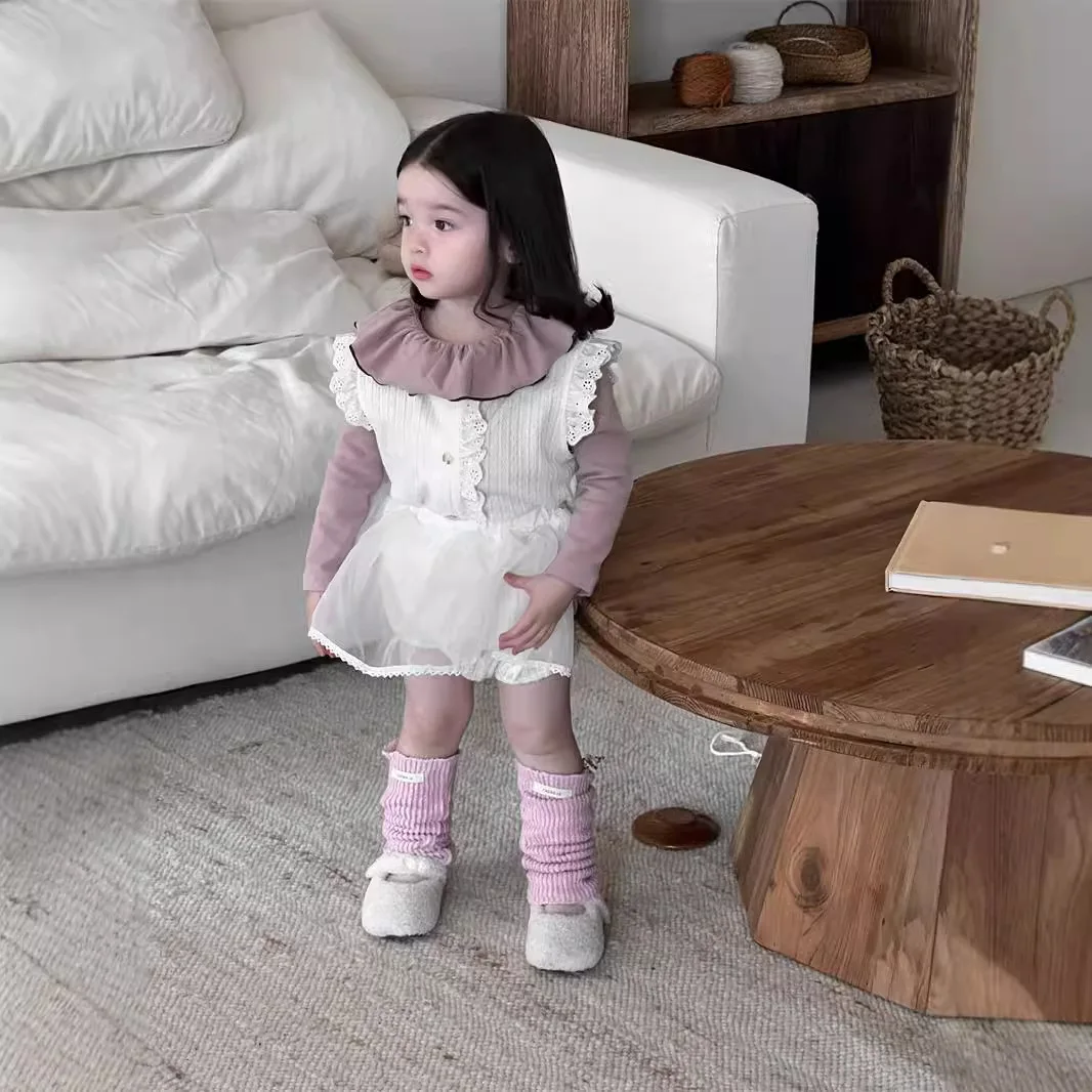 Baby Sweet Sets 2024 Autumn New Girls Turn-down Collar Base Shirt Ruffles Single Breasted Vest Rompers Skirts Three Piece Set
Baby Sweet Sets 2024 Autumn New Girls Turn-down Collar Base Shirt Ruffles Single Breasted Vest Rompers Skirts Three Piece Set