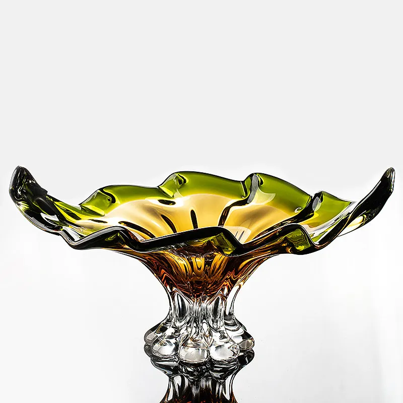 Handmade creative light luxury fruit plate household living room coffee table glass snack plate model room decoration
Handmade creative light luxury fruit plate household living room coffee table glass snack plate model room decoration