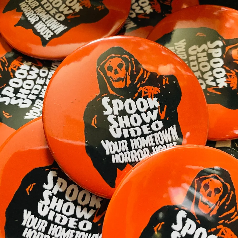 5Pcs Spook Show Video Pin Halloween Horror Retro Buttons Bag Badge Accessories Special Holiday Home Skeleton Man Decorations
5Pcs Spook Show Video Pin Halloween Horror Retro Buttons Bag Badge Accessories Special Holiday Home Skeleton Man Decorations