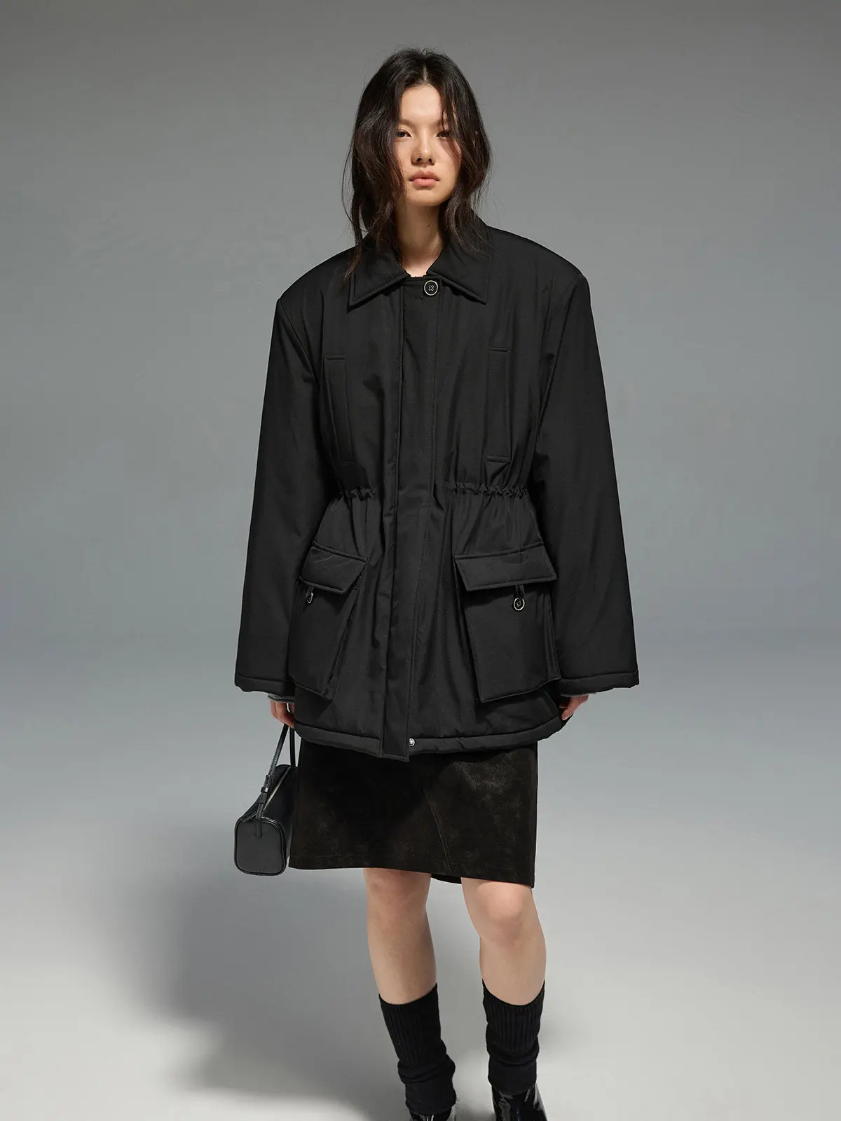 Рабочая куртка JUSLIN Sli Commute из хлопка с воротником-стойкой, поясом на шнурке, большими карманами, средней длины, легкая, модель L205
Рабочая куртка JUSLIN Sli Commute из хлопка с воротником-стойкой, поясом на шнурке, большими карманами, средней длины, легкая, модель L205