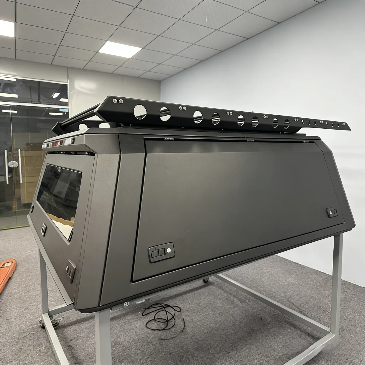 Dream Garage Heavy-duty Custom-fit Accessories Steel /Aluminum 4X4 Tailored Pickup Canopy Pickup Cost-effective Hardtop Bed Cap
Dream Garage Heavy-duty Custom-fit Accessories Steel /Aluminum 4X4 Tailored Pickup Canopy Pickup Cost-effective Hardtop Bed Cap