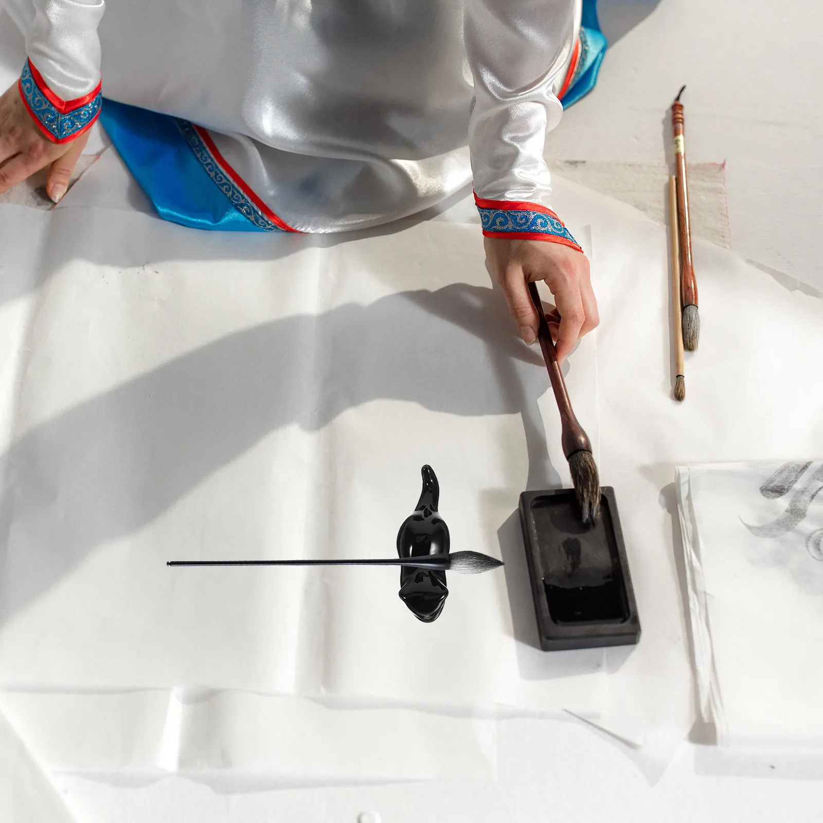 3Pcs Ceramic Calligraphy Brush Holder Cat Shape Pen Rest Anti-Slip Desktop Organizer for Writing Brush Storage Retro Decorative
3Pcs Ceramic Calligraphy Brush Holder Cat Shape Pen Rest Anti-Slip Desktop Organizer for Writing Brush Storage Retro Decorative