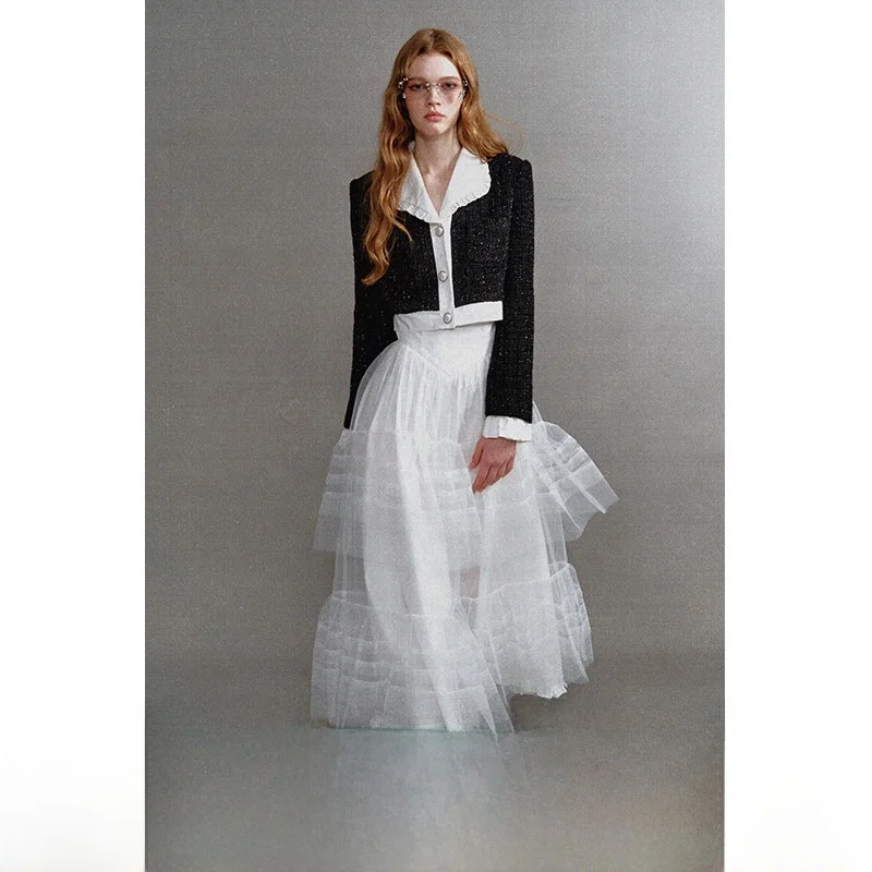Puffy Skirt Set with Collar Short Length Shoulder Wide Fashion Ensemble for Young Women 18-25 Years Old Spring Season
Puffy Skirt Set with Collar Short Length Shoulder Wide Fashion Ensemble for Young Women 18-25 Years Old Spring Season