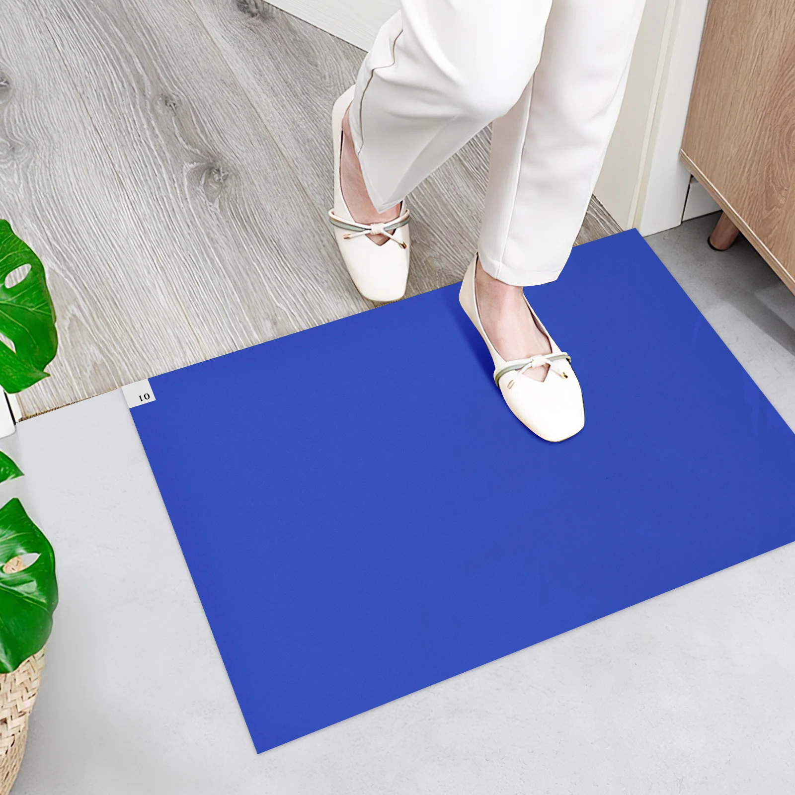 Sticky Mat 30 Sheets Disposable Peel off Non slip Back Floor Home Door Carpet Entrance Outdoor Dust Office Traps Dirt Debris
Sticky Mat 30 Sheets Disposable Peel off Non slip Back Floor Home Door Carpet Entrance Outdoor Dust Office Traps Dirt Debris
