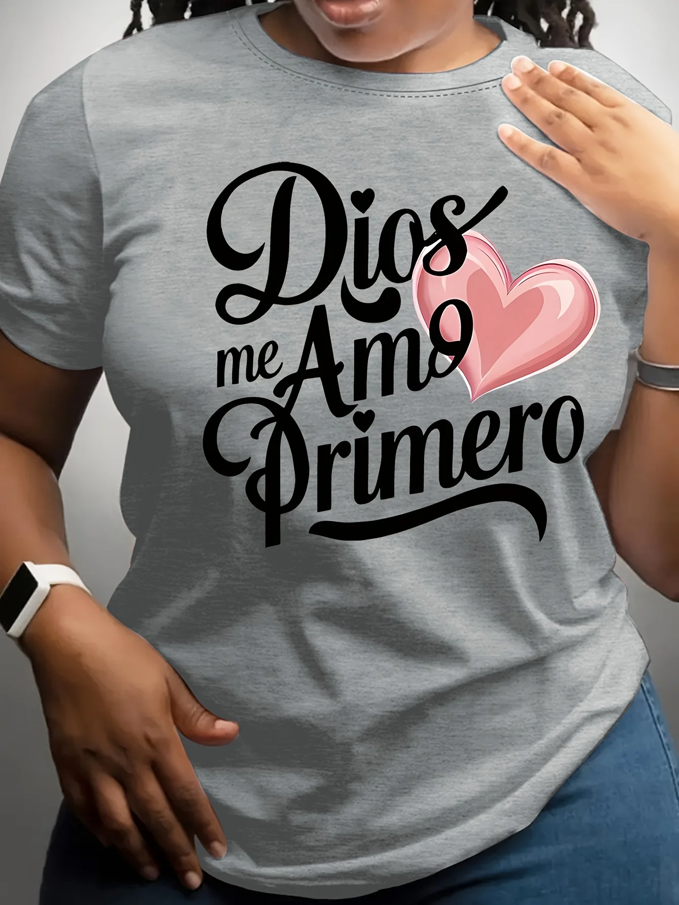 Women'S Casual "Dios Me Amó Primero" Graphic T-Shirt Short Sleeve Comfortable Fit Ladies T Shirts women clothes
Women'S Casual "Dios Me Amó Primero" Graphic T-Shirt Short Sleeve Comfortable Fit Ladies T Shirts women clothes