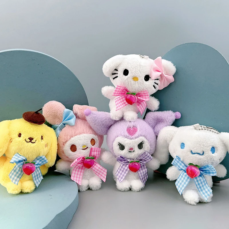 Kawaii персиковый галстук в форме сердца Sanrio, брелок Hello Kitty, плюшевый брелок для ключей, украшения для детей, подарок на день рождения
Kawaii персиковый галстук в форме сердца Sanrio, брелок Hello Kitty, плюшевый брелок для ключей, украшения для детей, подарок на день рождения