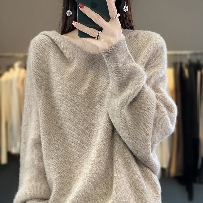 New cashmere sweater in autumn and winter women's hooded collar 100% merino wool pullover fashion loose Korean jacket
New cashmere sweater in autumn and winter women's hooded collar 100% merino wool pullover fashion loose Korean jacket