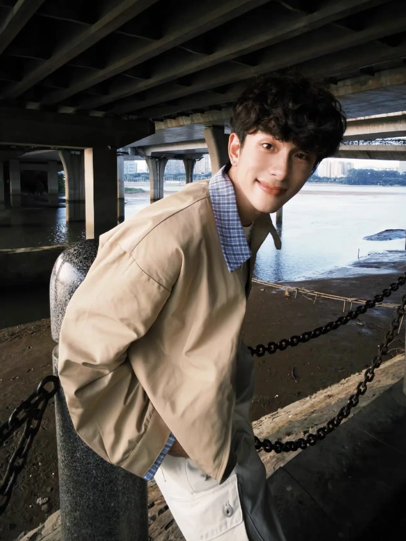 Американский Ретро Клетчатый Лоскутный Поддельный Двухсекционный Джет Мужской Весенне-Осенний Свободный Повседневный Студенческий Пригородный Sle irt Модный
Американский Ретро Клетчатый Лоскутный Поддельный Двухсекционный Джет Мужской Весенне-Осенний Свободный Повседневный Студенческий Пригородный Sle irt Модный