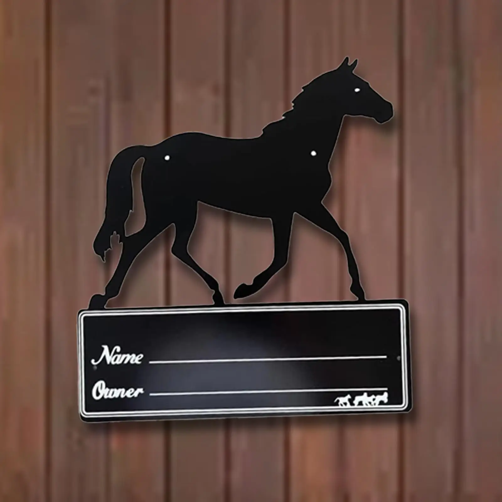 Horse Room Name Sign Black Metal Durable Horse Nameplate Equestrian Barn Wall Decoration Gift for Horse Stable Use
Horse Room Name Sign Black Metal Durable Horse Nameplate Equestrian Barn Wall Decoration Gift for Horse Stable Use