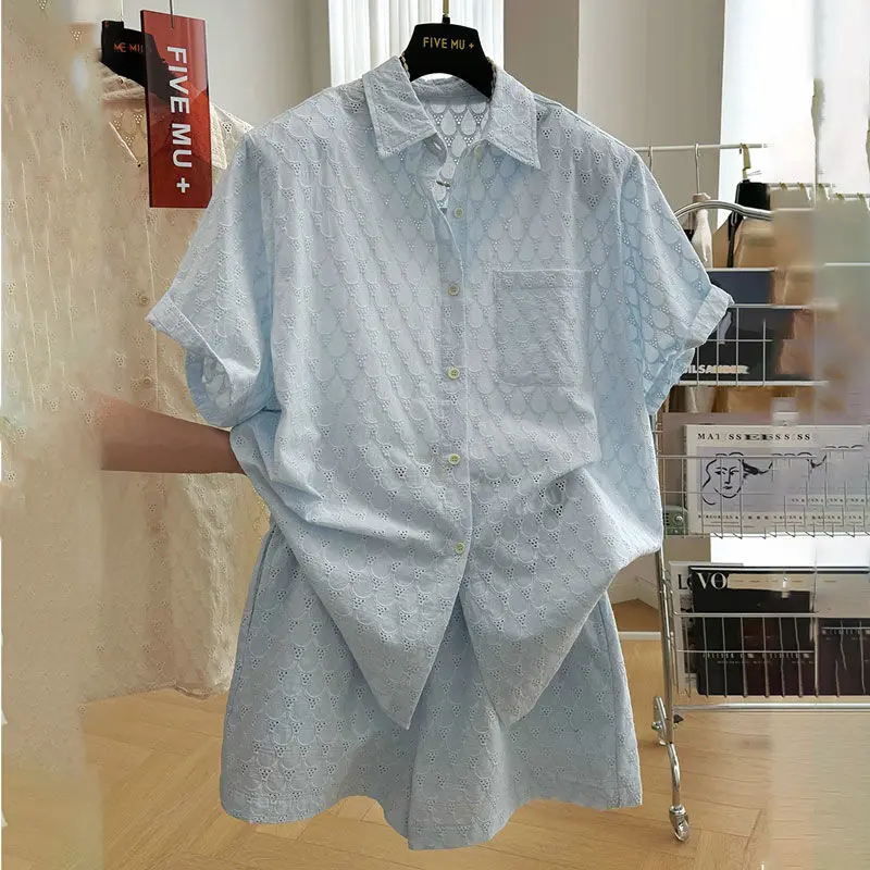 Women's Summer Lace Short-Sleeve Shirt & Shorts Set Breathable 2PCS Outfit w/ Elegant Cutouts Premium Clothes Set Loungewear
Women's Summer Lace Short-Sleeve Shirt & Shorts Set Breathable 2PCS Outfit w/ Elegant Cutouts Premium Clothes Set Loungewear