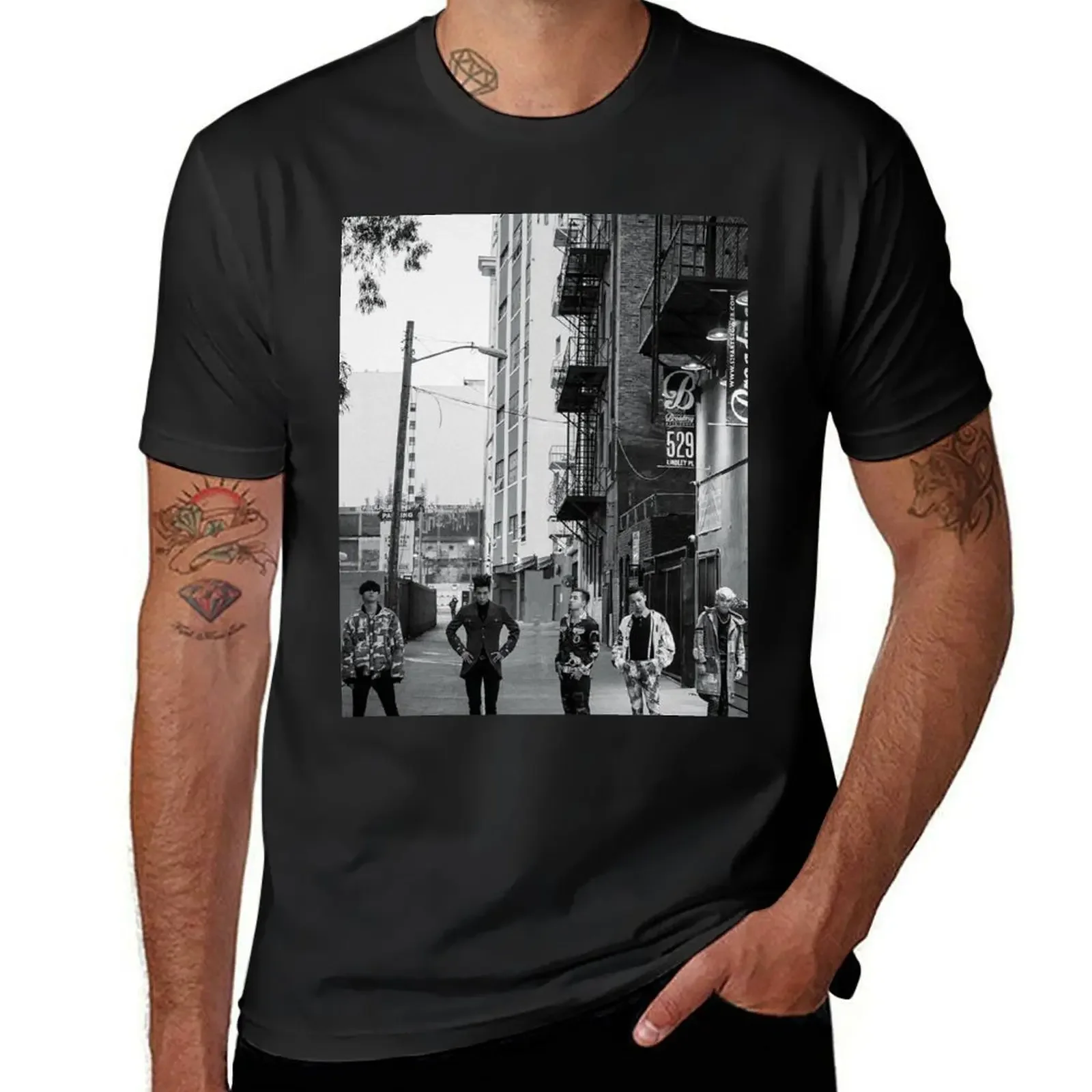 bigbang made 1 T-Shirt baggy shirts football t shirt custom t shirt fashion shirts mens t shirt graphic
bigbang made 1 T-Shirt baggy shirts football t shirt custom t shirt fashion shirts mens t shirt graphic
