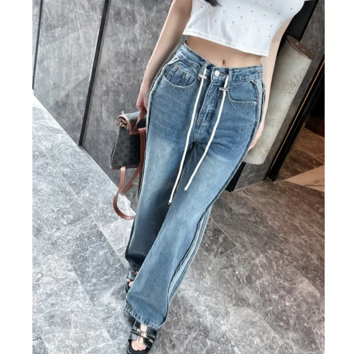 Stylish Streetwear Wide Leg Denim Jeans Women's Long Trousers with Pockets in Two Colors Casual High Waist Jeans
Stylish Streetwear Wide Leg Denim Jeans Women's Long Trousers with Pockets in Two Colors Casual High Waist Jeans