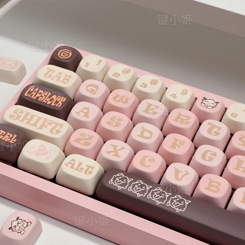 Pink schoolgirl Moa cute mechanical keyboard keycap office game 68/87/108 little bee
Pink schoolgirl Moa cute mechanical keyboard keycap office game 68/87/108 little bee