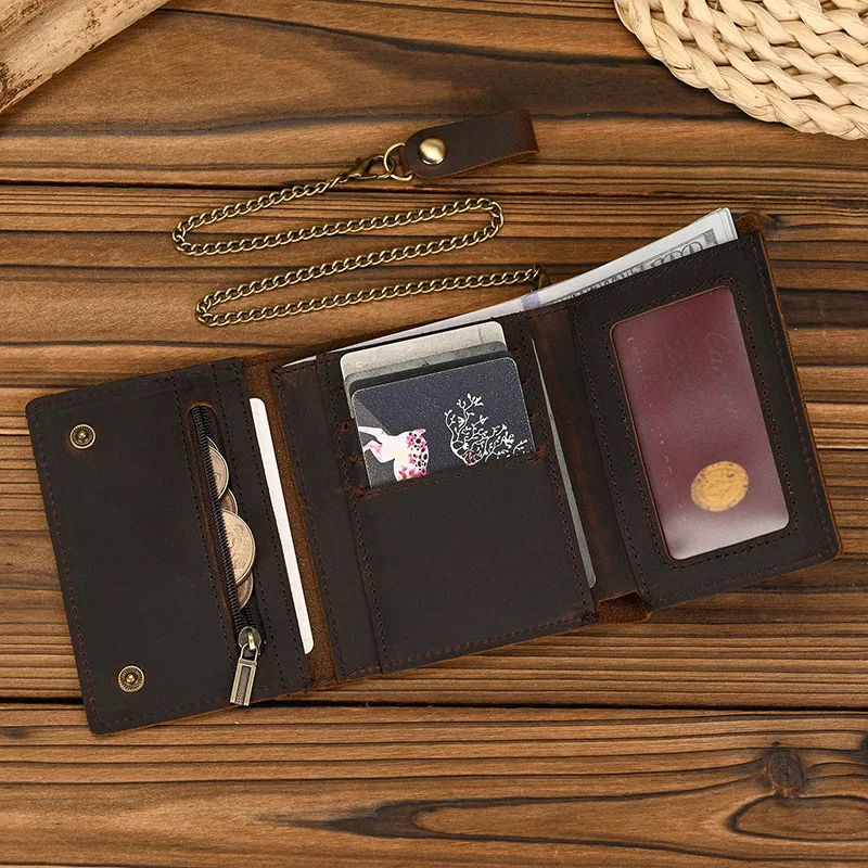 Мужской короткий кошелек из натуральной кожи, кожаный тройной многофункциональный кошелек Crazy Horse с подвесной цепочкой и защитой от потери
Мужской короткий кошелек из натуральной кожи, кожаный тройной многофункциональный кошелек Crazy Horse с подвесной цепочкой и защитой от потери