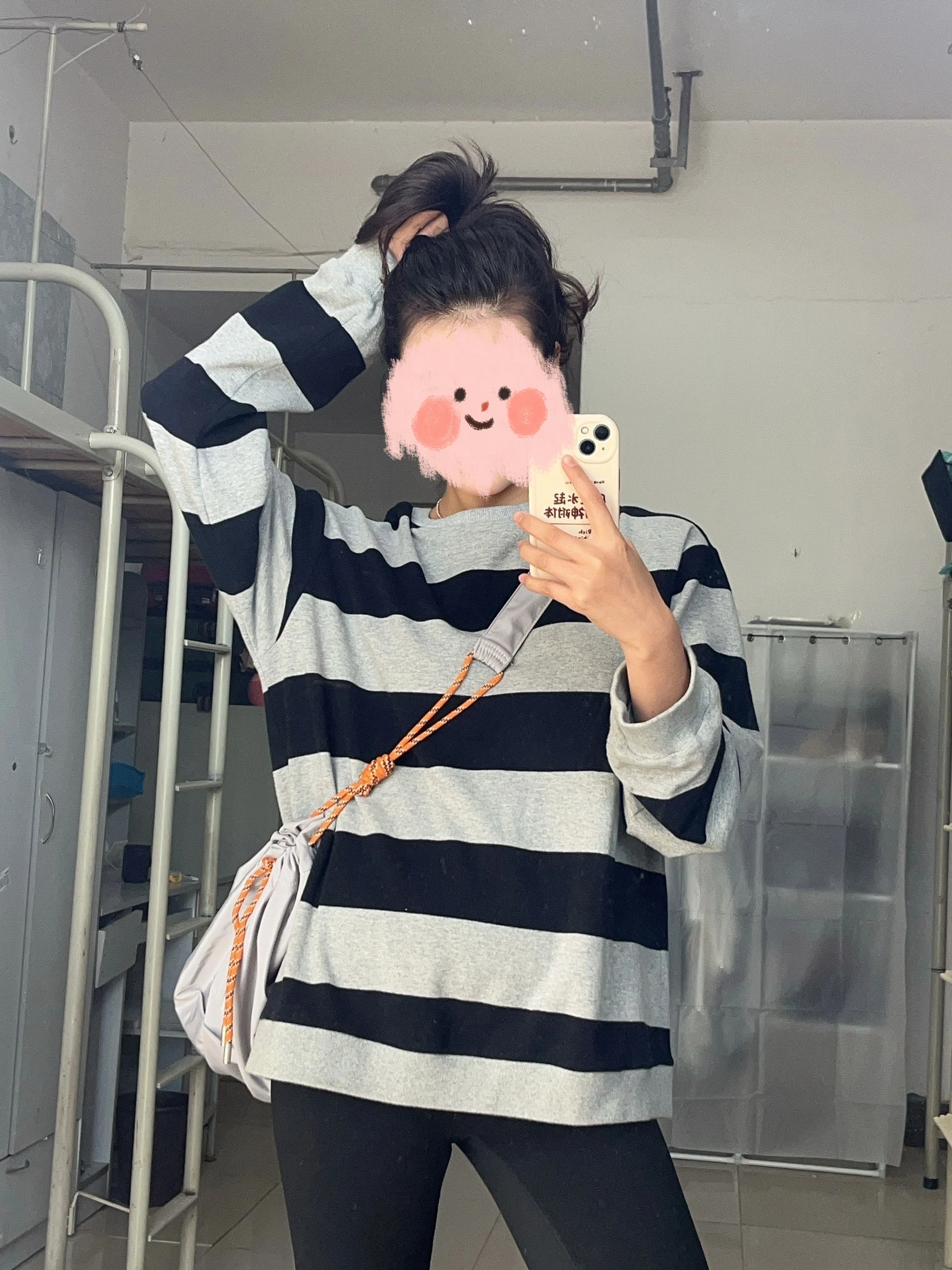 Свободная длинная футболка в полоску больших размеров для женщин, в корейском стиле, шикарная, универсальная, на все сезоны, весна-осень, винтажный топ для девочек-подростков
Свободная длинная футболка в полоску больших размеров для женщин, в корейском стиле, шикарная, универсальная, на все сезоны, весна-осень, винтажный топ для девочек-подростков