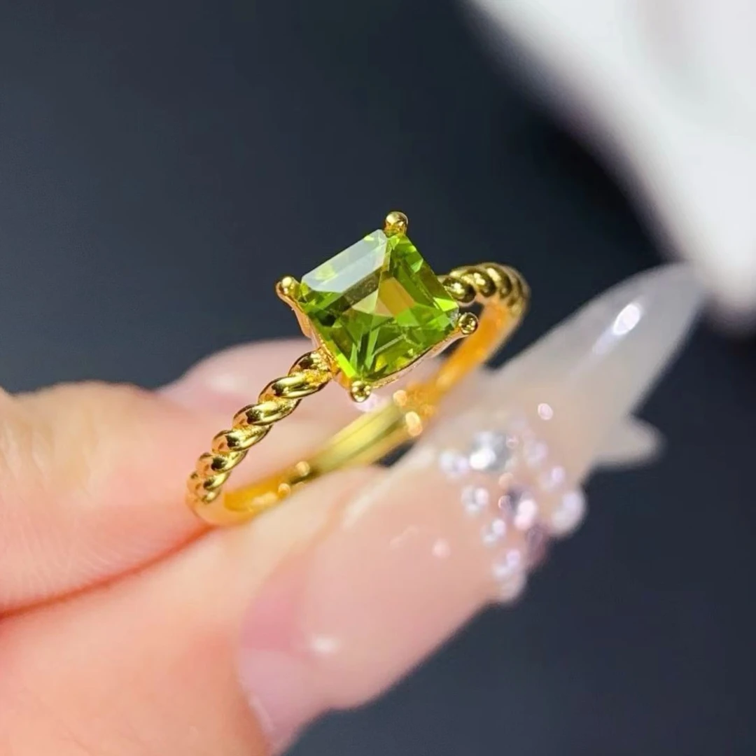 Горячая распродажа: Кольцо с натуральным перидотом, подлинное серебро 925 пробы, ювелирное изделие с перидотом и сертификатом, позолоченное 18-каратным золотом, серебряное украшение с кристаллами.
Горячая распродажа: Кольцо с натуральным перидотом, подлинное серебро 925 пробы, ювелирное изделие с перидотом и сертификатом, позолоченное 18-каратным золотом, серебряное украшение с кристаллами.