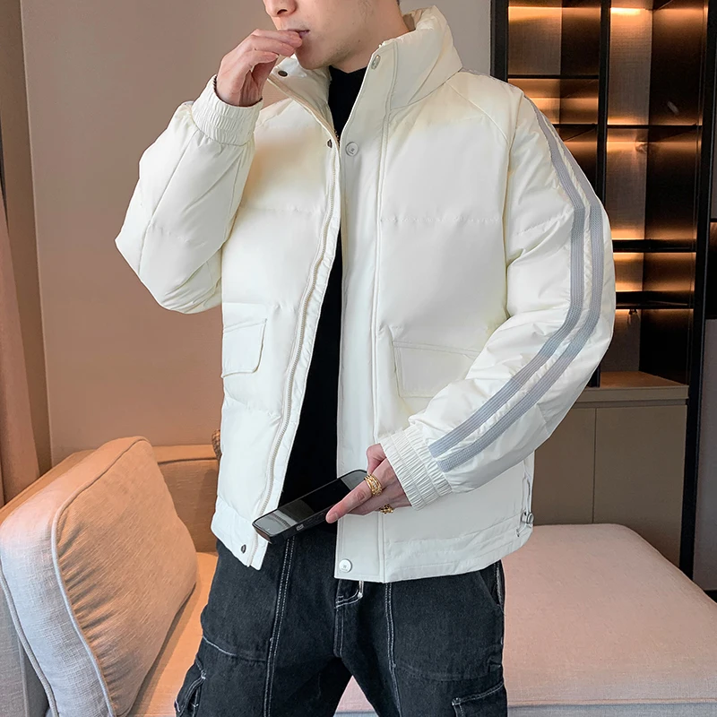 Корейская легкая мужская пуховая куртка, новая зимняя модная полосатая куртка с воротником-стойкой, молодежная ветрозащитная белая пуховая куртка
Корейская легкая мужская пуховая куртка, новая зимняя модная полосатая куртка с воротником-стойкой, молодежная ветрозащитная белая пуховая куртка