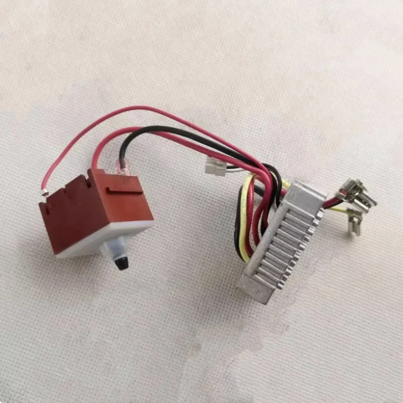 Switch Controller 620243-4 for Makita DGA452RFE XAG01 XNJ01 DGA452 DGA402 BJS161 BPJ180 BGD800 DGD800 DPJ180 DGD800Z Parts
Switch Controller 620243-4 for Makita DGA452RFE XAG01 XNJ01 DGA452 DGA402 BJS161 BPJ180 BGD800 DGD800 DPJ180 DGD800Z Parts