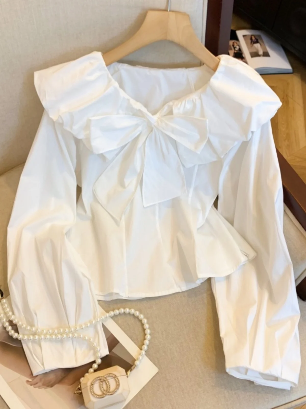 Elegant Long Sleeve Shirt Women's Spring Fashion Slimming Top Knot Tie Waistline Sweet Style Polyester Fiber
Elegant Long Sleeve Shirt Women's Spring Fashion Slimming Top Knot Tie Waistline Sweet Style Polyester Fiber