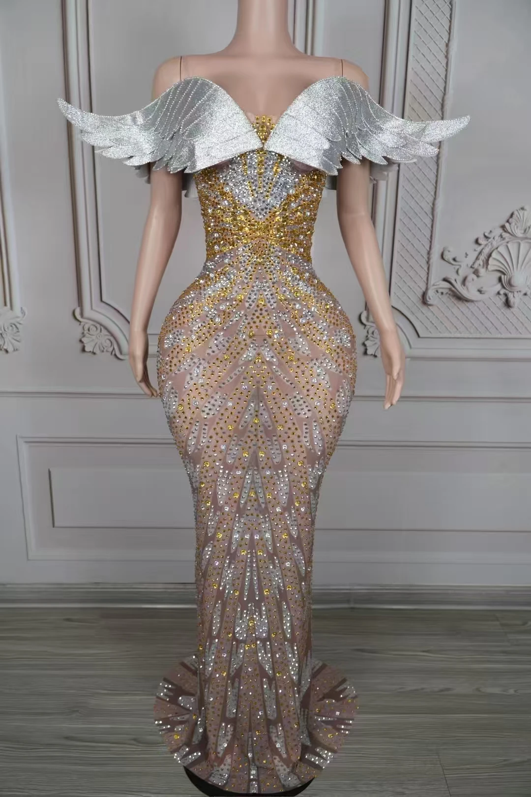 New Arrival Luxury Sparkly Rhinestone MeshFloor-length Dress Women Evening Birthday PartyChic Wedding Prom Stage Costumes D196
New Arrival Luxury Sparkly Rhinestone MeshFloor-length Dress Women Evening Birthday PartyChic Wedding Prom Stage Costumes D196