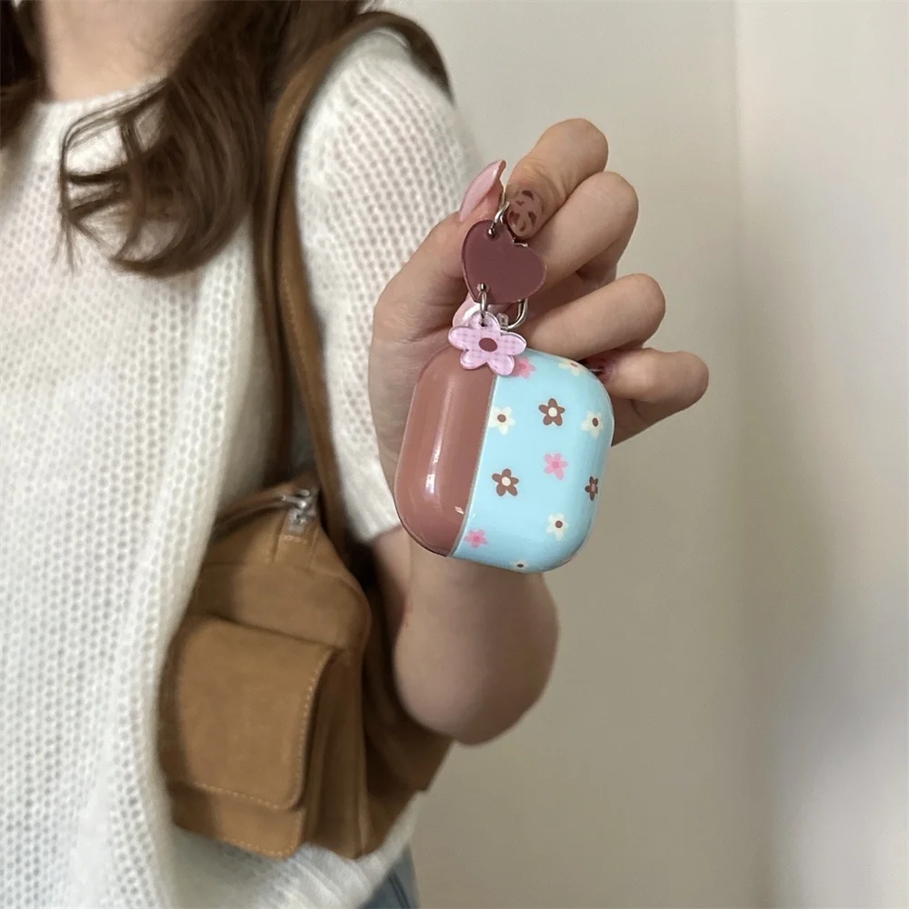 Korean INS cute little flower headphone case protective cover for Apple Airpods 4 3 2 Pro 2 cover with Lovely charm earphone cas
Korean INS cute little flower headphone case protective cover for Apple Airpods 4 3 2 Pro 2 cover with Lovely charm earphone cas