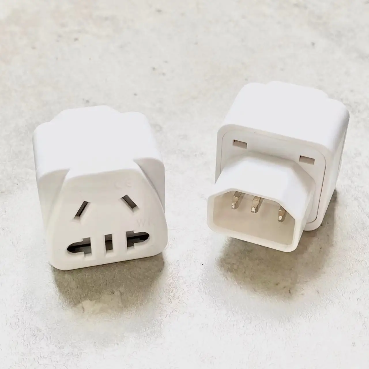 IEC 320 C14 Male to AU Power Adapter PDU/UPS C14 Universal AU/US/CN/EU special conversion plug With safety door
IEC 320 C14 Male to AU Power Adapter PDU/UPS C14 Universal AU/US/CN/EU special conversion plug With safety door