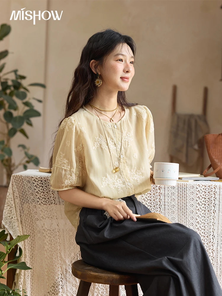 MISHOW French Retro Embroidered Floral Blouse for Women Summer 2025 Round Neck Single Breasted Top Puff Sleeve Blouse MXE36X1874
MISHOW French Retro Embroidered Floral Blouse for Women Summer 2025 Round Neck Single Breasted Top Puff Sleeve Blouse MXE36X1874
