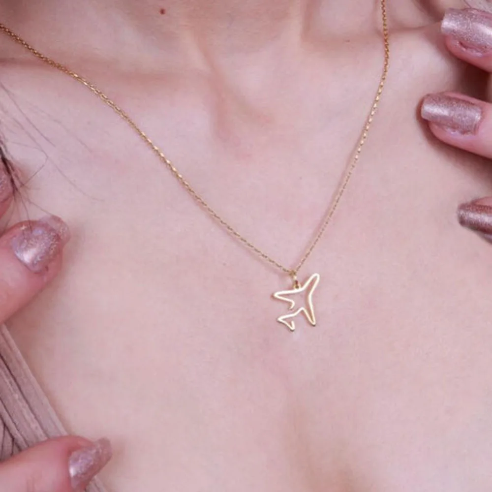 Ожерелье с подвеской в виде самолета из чистого золота 14K: изысканный кулон в виде самолета, подарок на День святого Валентина.
Ожерелье с подвеской в виде самолета из чистого золота 14K: изысканный кулон в виде самолета, подарок на День святого Валентина.